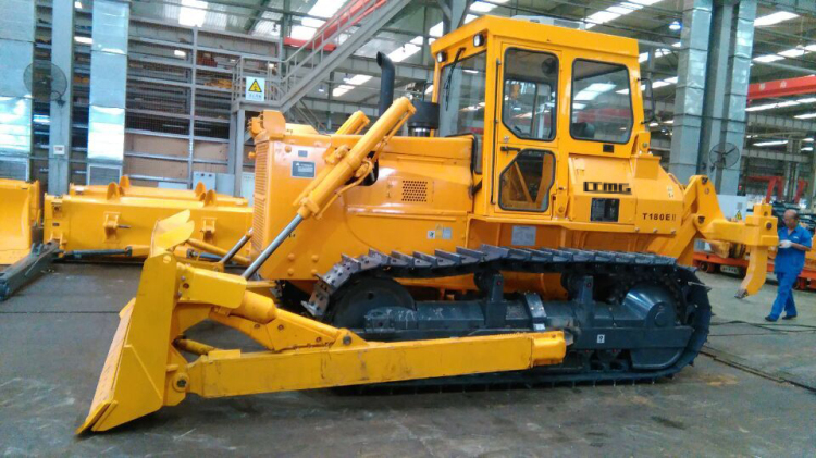 LTMG Cooperate with Yishan Group with the bulldozer business